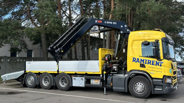 Naujasis Scania tralas pasiruošęs įrangos pristatymams Klaipėdos krašte